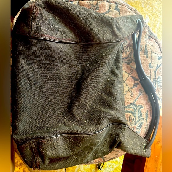 Authentic Gucci handbag. - Picture 1 of 7